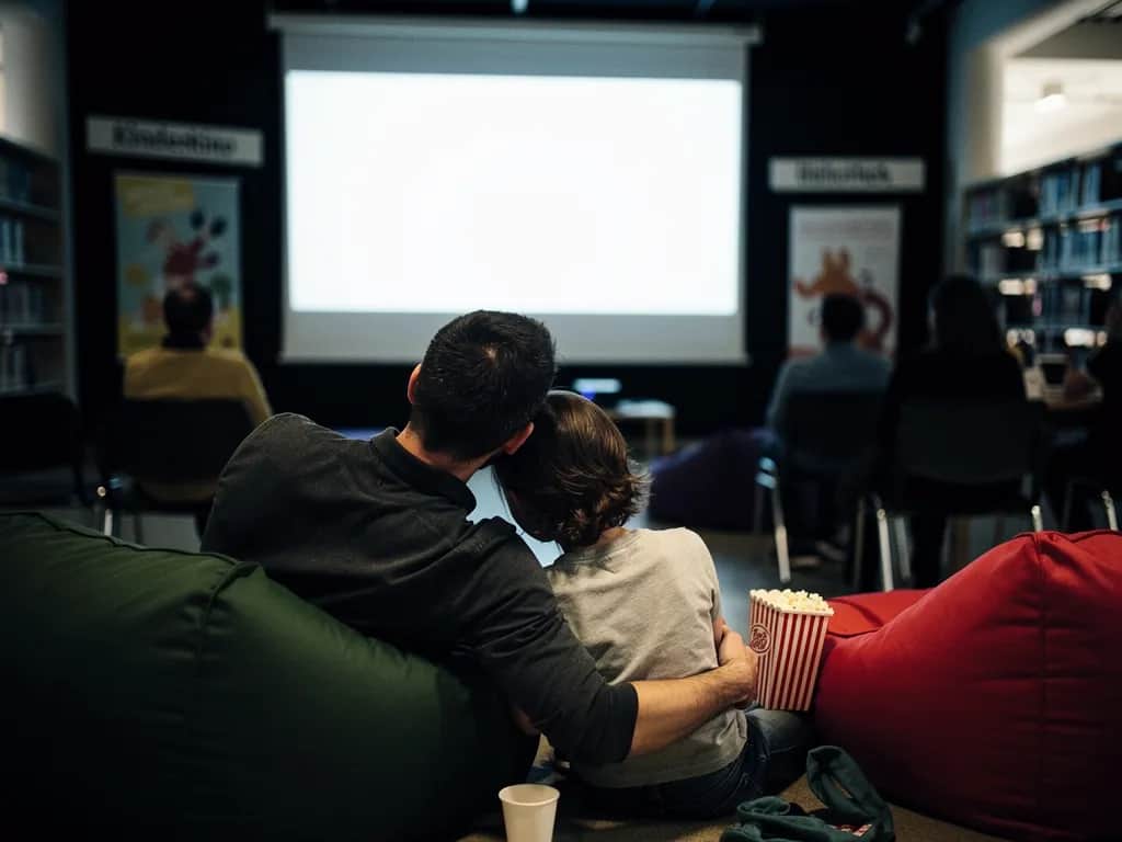 Kino: Überraschungsfilm in der Bücherhalle